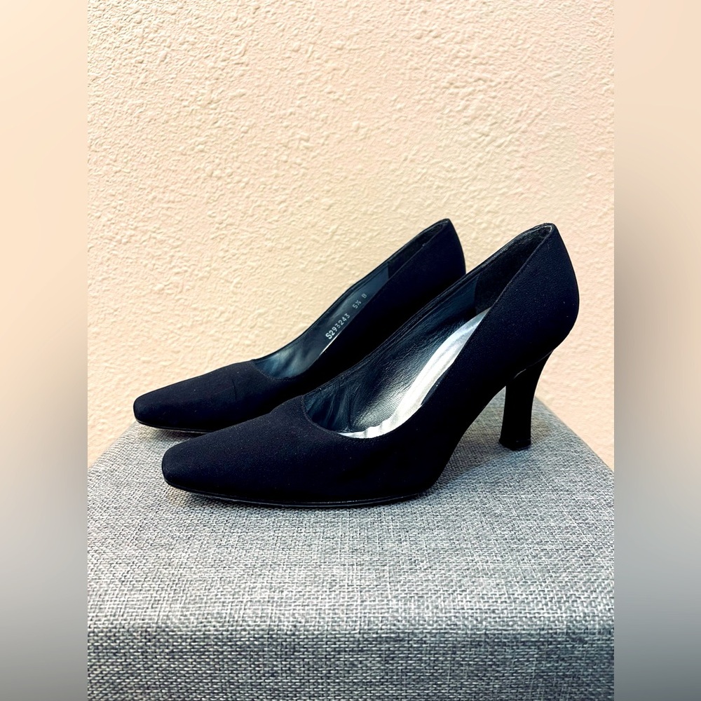 Stuart Weitzman Black Pumps